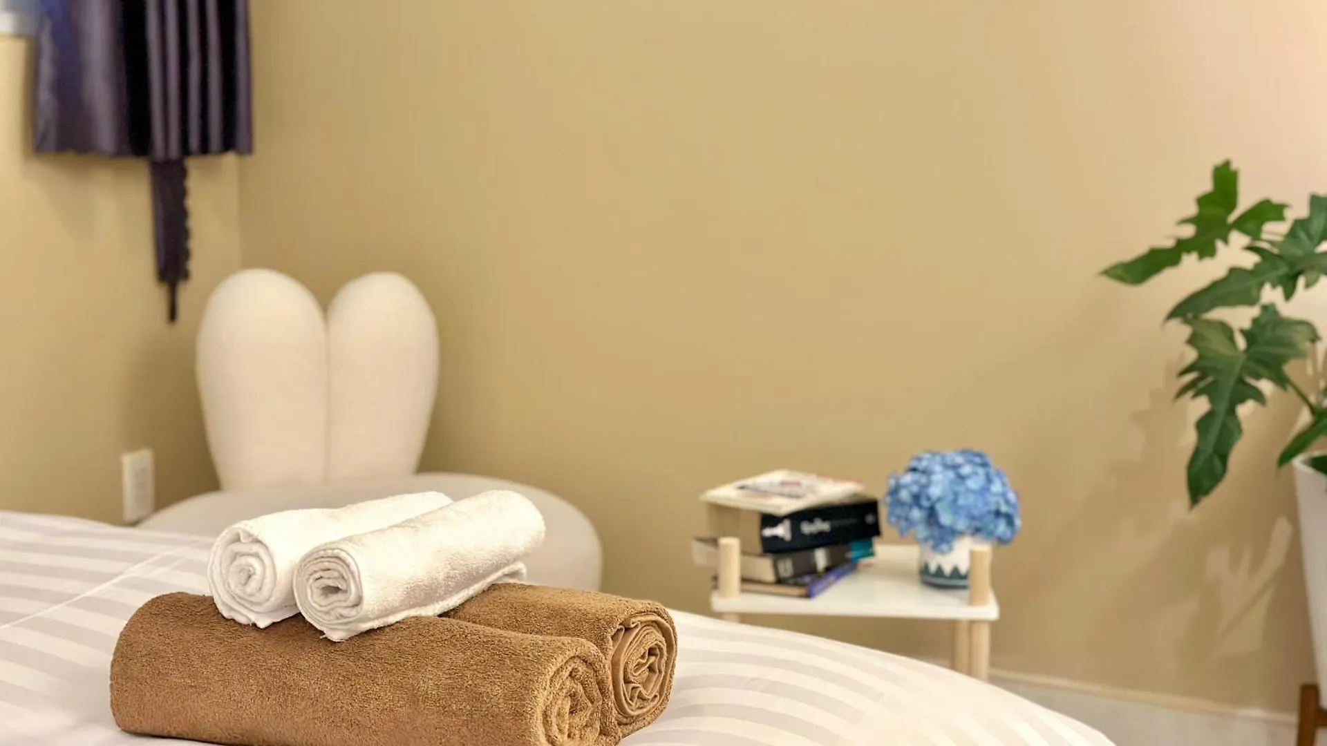 Doha Homes - Central Garden, Trung Tam Quan 1,2 Phong Ngu, 2 Bathroom Ho Şi Min Vietnam