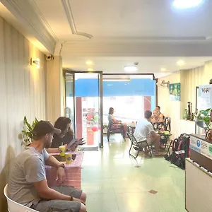 Giang Son Hotel江山民宿范五老区酒吧街胡志明市 Hotel